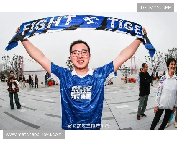 武汉三镇青训崛起:从西班牙培星计划到全国冠军,中国足球的新希望 武汉三镇青训崛起:从西班牙培星计划到全国冠军,中国足球的新希望