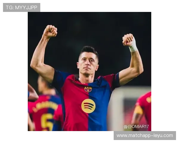 莱万多夫斯基超越波兰射手纪录,成历史最佳射手! 莱万多夫斯基超越波兰射手纪录,成历史最佳射手!